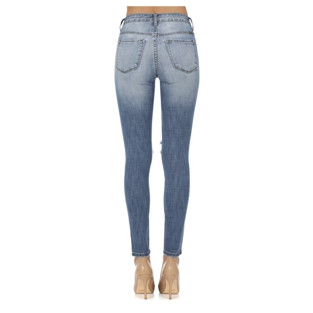 NEW- Stretchy High Rise Straight Skinny Jeans - Picture 4 of 4